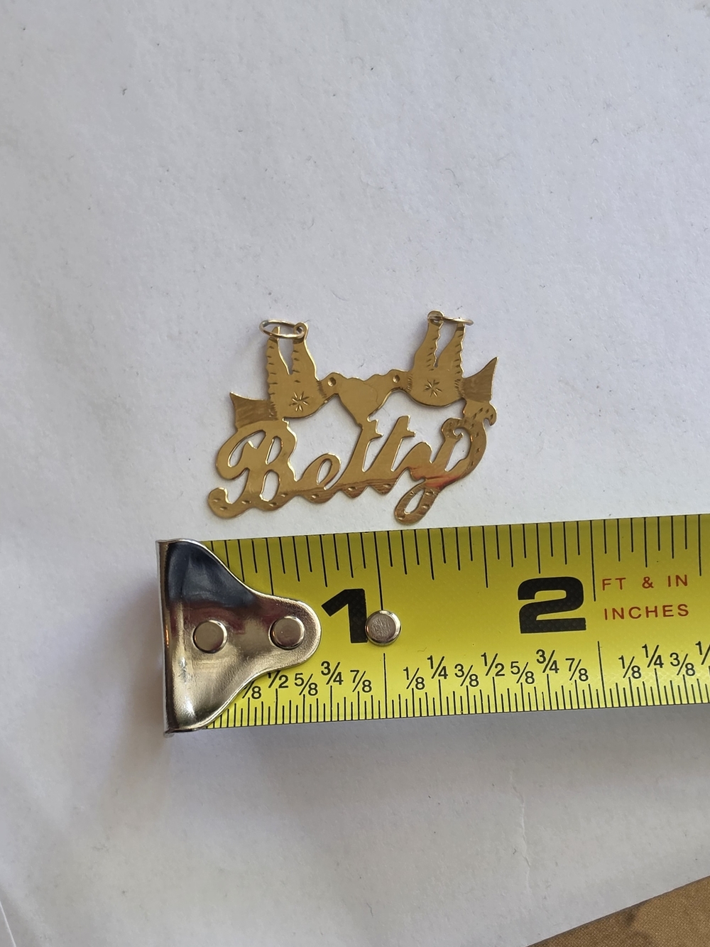 14k Solid Yellow Gold Betty Nameplate Pendant Charm - Picture 4 of 5